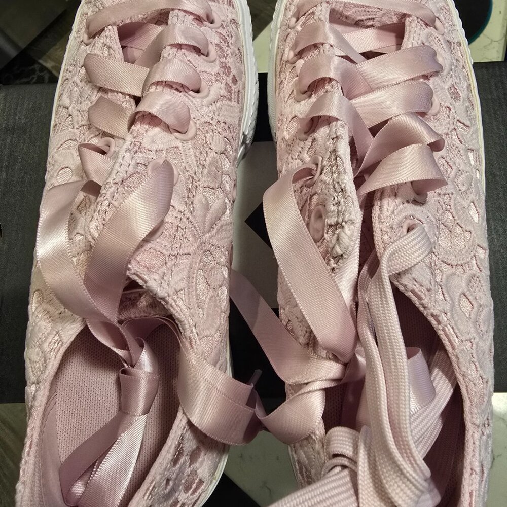 Converse - Women's Chuck Taylor All Star Lace Low Top Shoes (A15006C) Pink SZ 10 - Picture 7 of 12